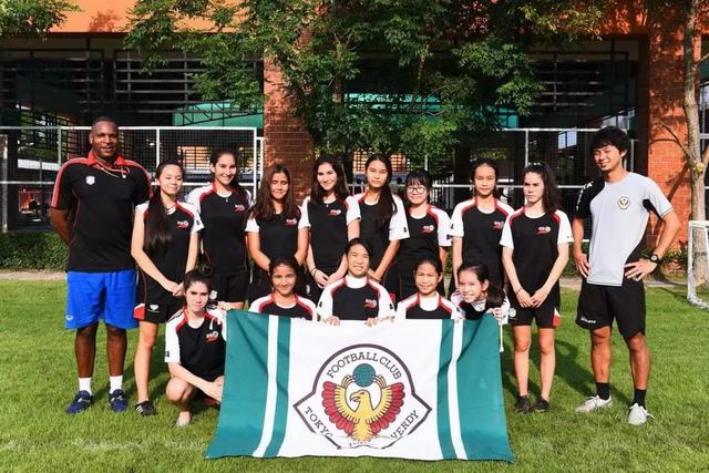 官方：瓦伦西亚主帅巴拉哈下课