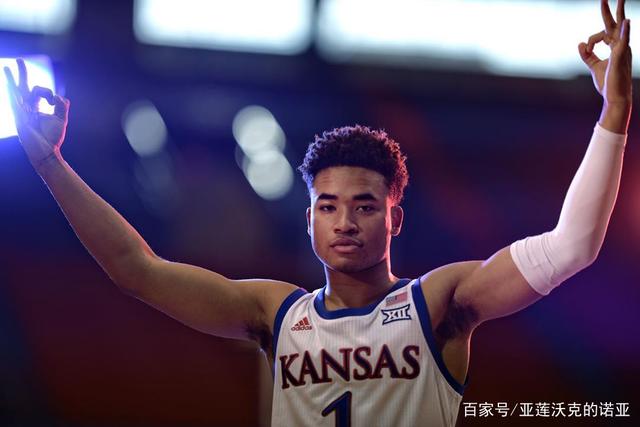 约基奇37+18+15掘金险胜独行侠 76人终结5连败