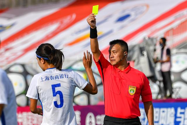 费尔德34+14张宁23+8赵嘉义21分 山西大胜青岛